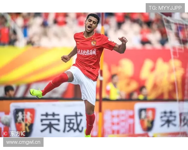 巴尔韦德:右路推进核心承担边中结合职责