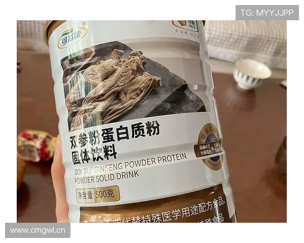 朱雪莹家的冰箱里塞满了蛋白粉，连饮料都喝零卡的