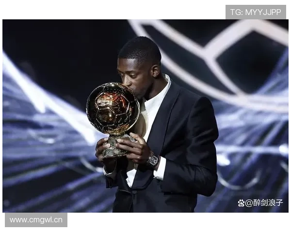 登贝莱训练迟到被罚，转头花30万包下巴黎夜店庆生