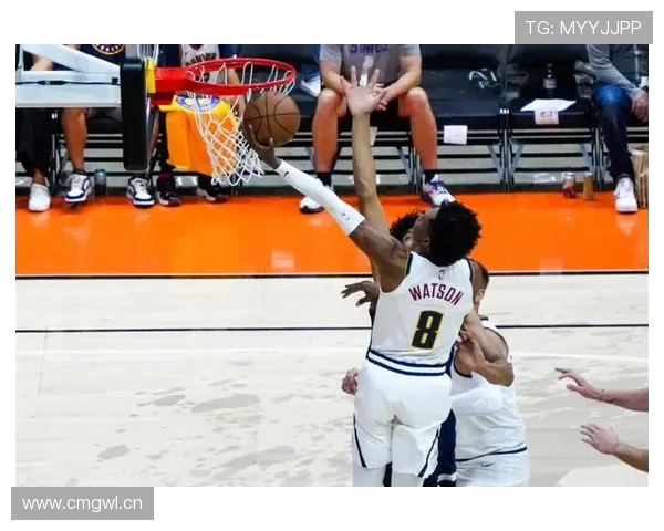 戈贝尔挡拆护筐牵制约基奇内线效率